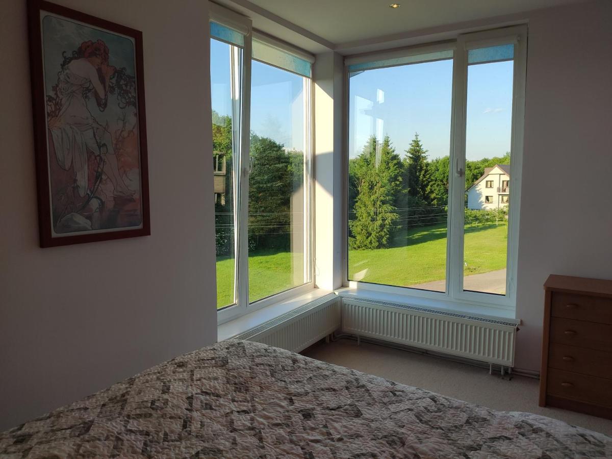 Spacious & Cozy Apartment With Forest View Zapyskis Exterior photo
